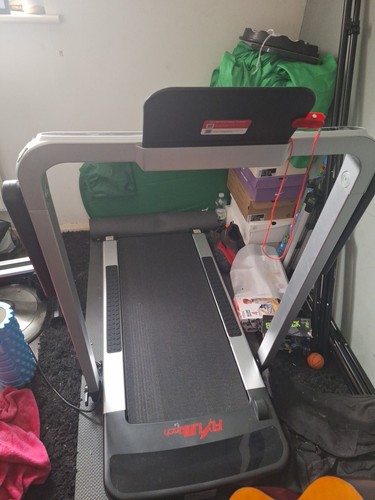 Folding treadmill - in,